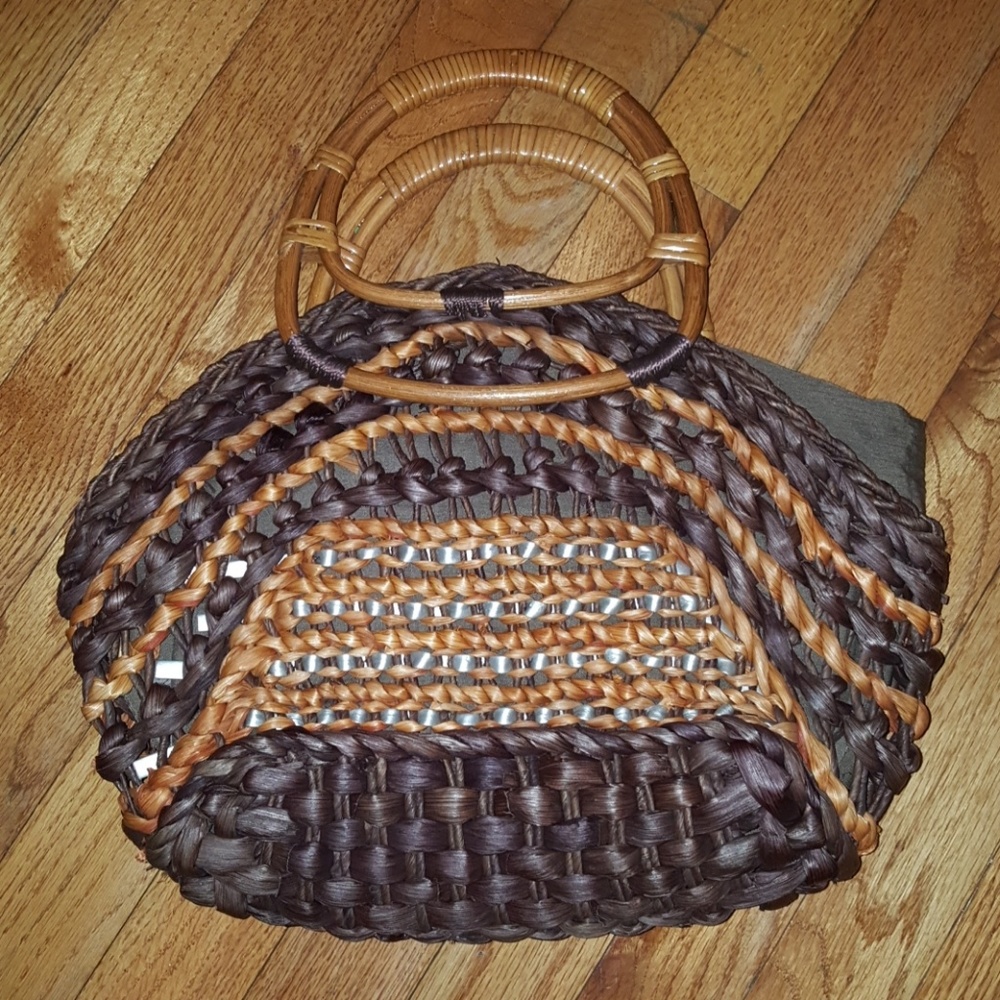 Hand bag
